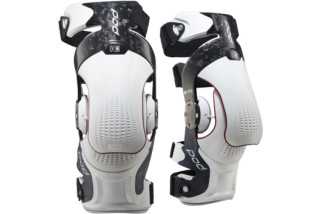Genouillères K8 3.0 carbon | Pod - Achat en ligne