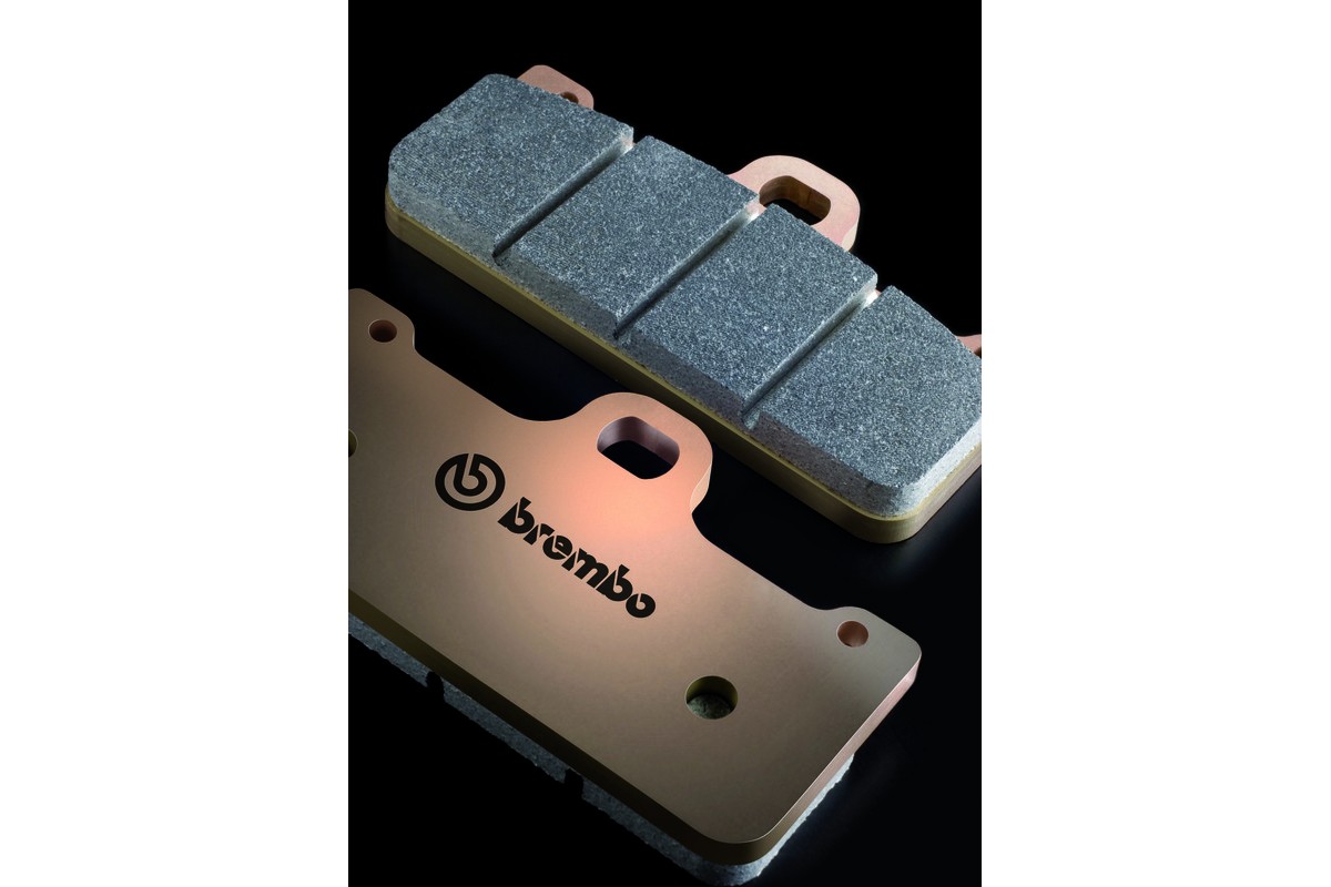 Plaquettes de frein BREMBO UPGRADE Z04 métal fritté Honda CBR1000RR