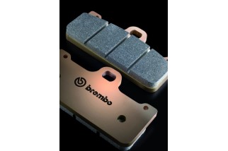 Plaquettes de frein BREMBO UPGRADE Z04 métal fritté Honda CBR1000RR