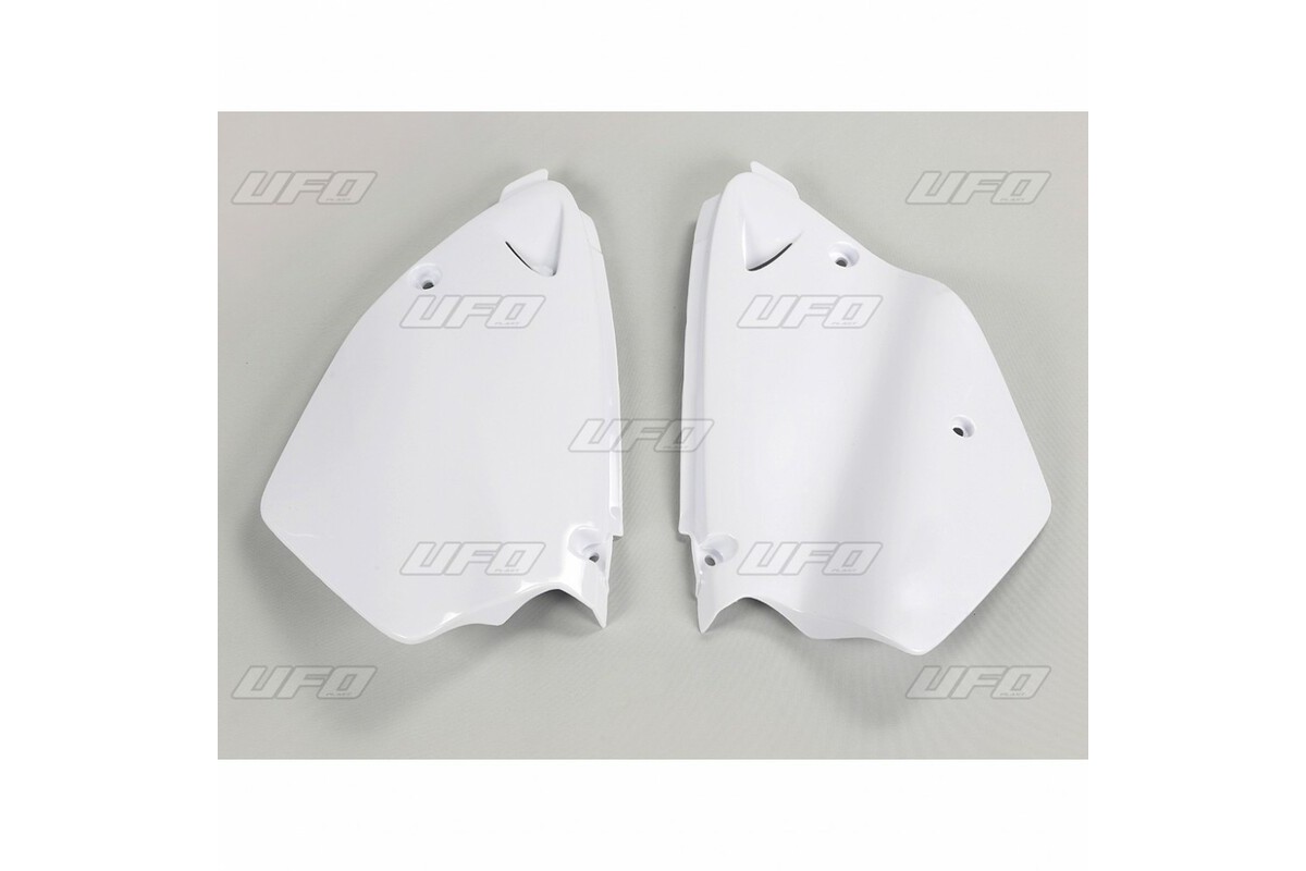 Plaques latérales UFO