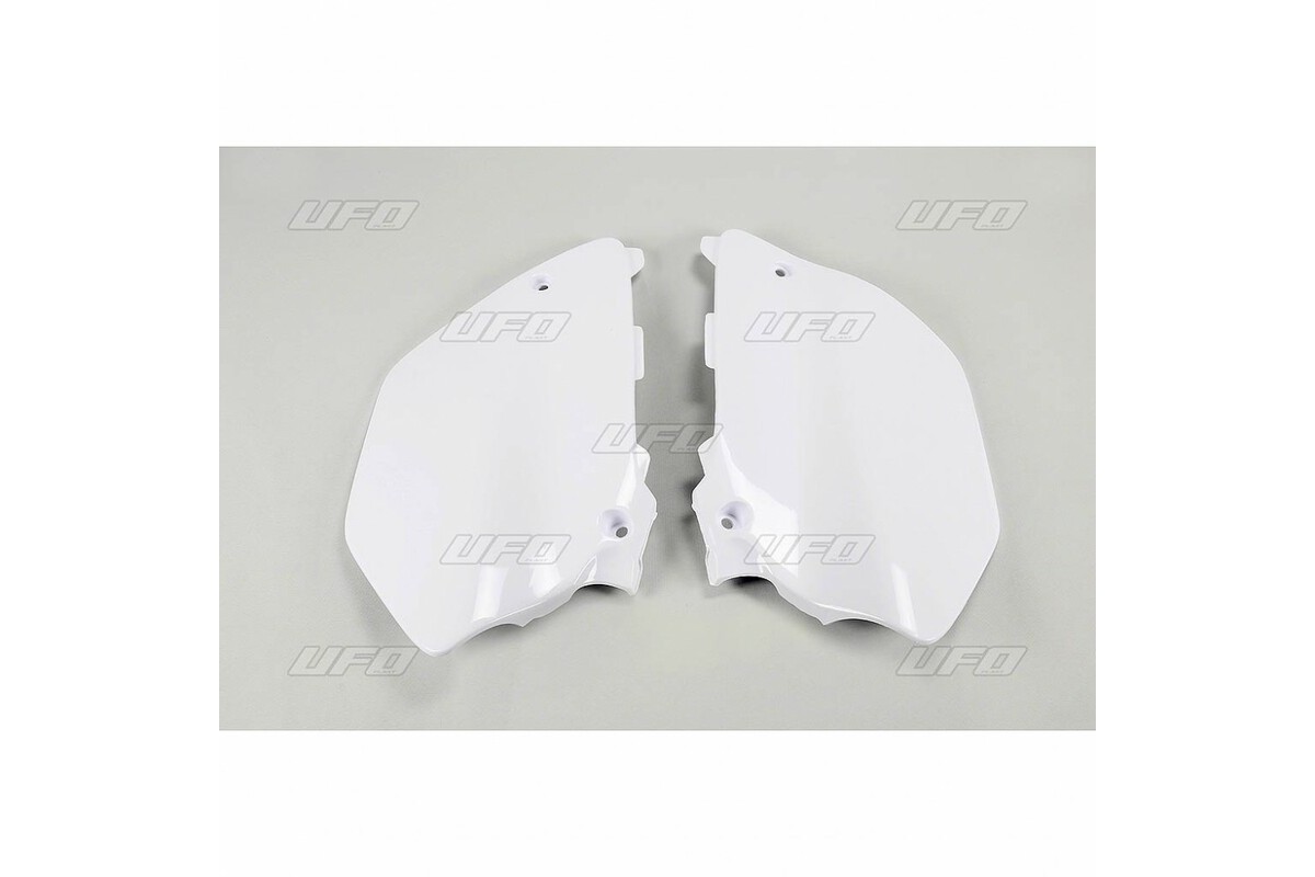 Plaques latérales UFO