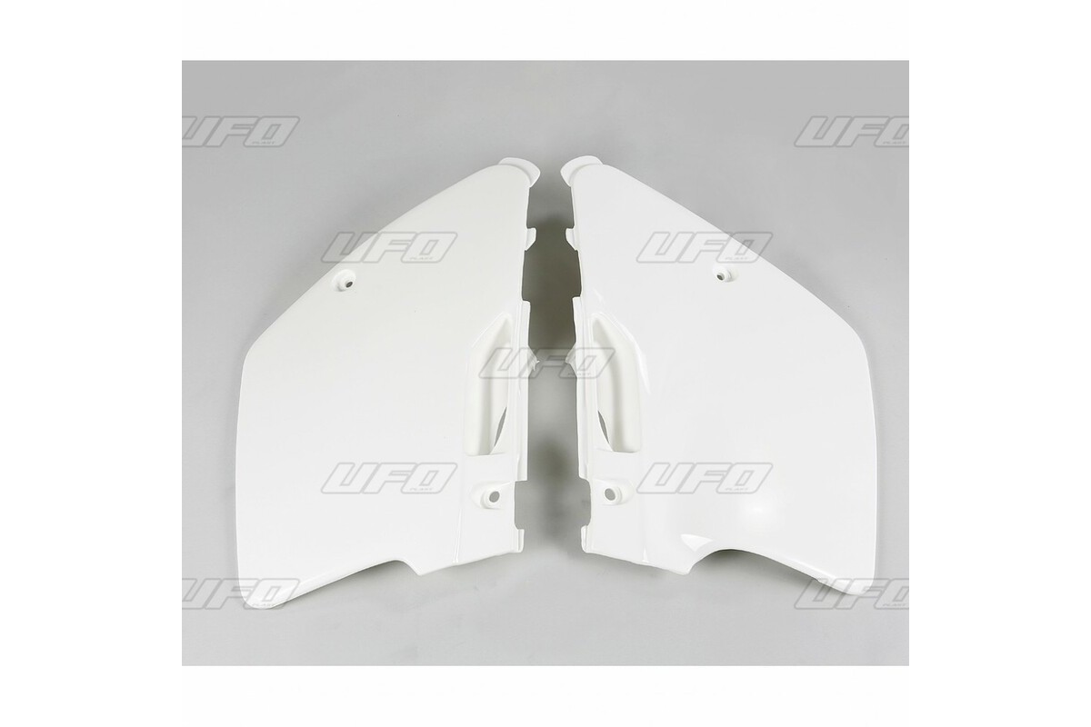 Plaques latérales UFO