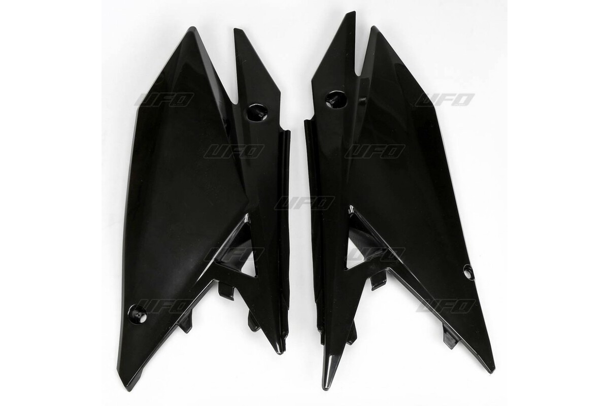 Plaques latérales UFO