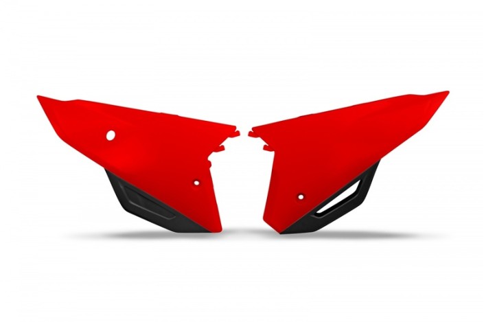 Plaques latérales UFO