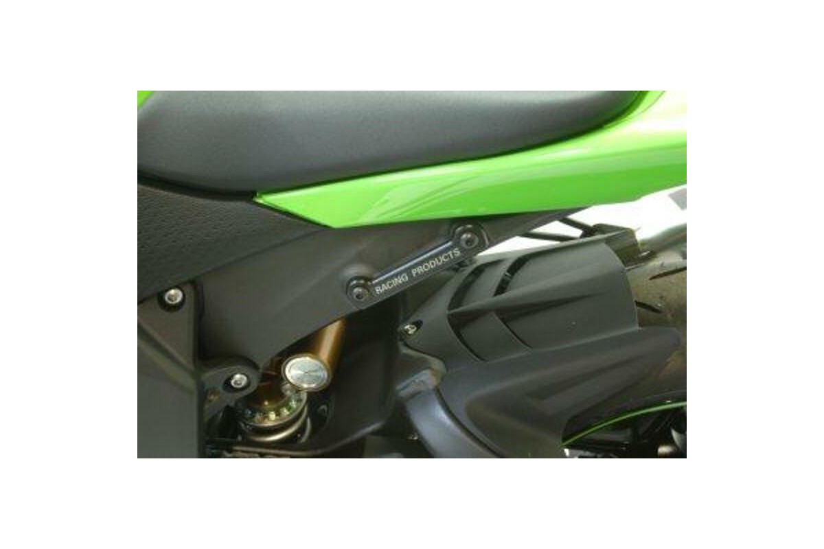 Caches orifices repose-pieds arrière gauche R&G RACING noir Kawasaki ZX6R/RR