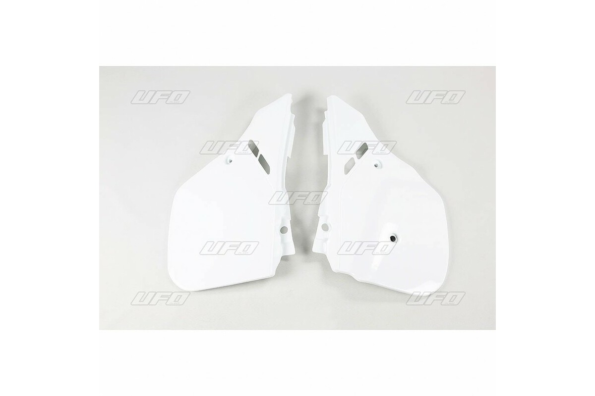 Plaques latérales UFO