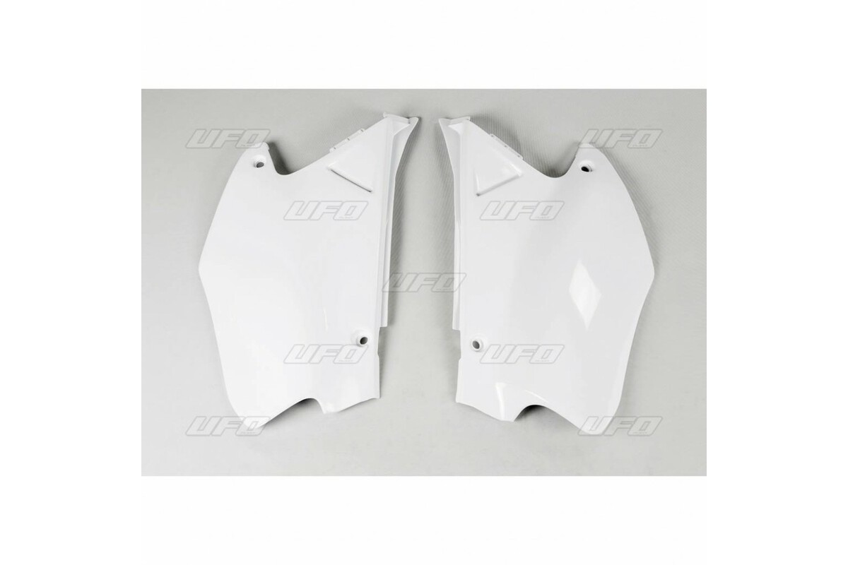 Plaques latérales UFO