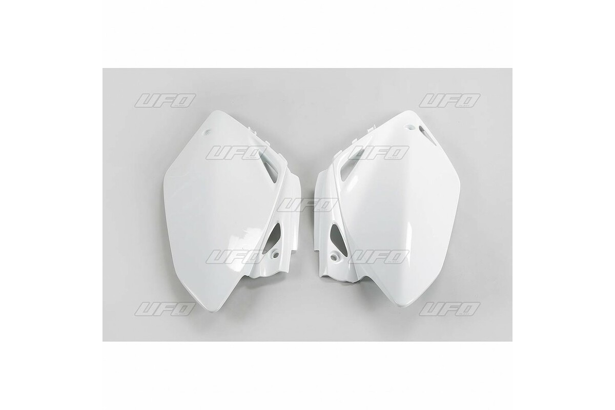 Plaques latérales UFO