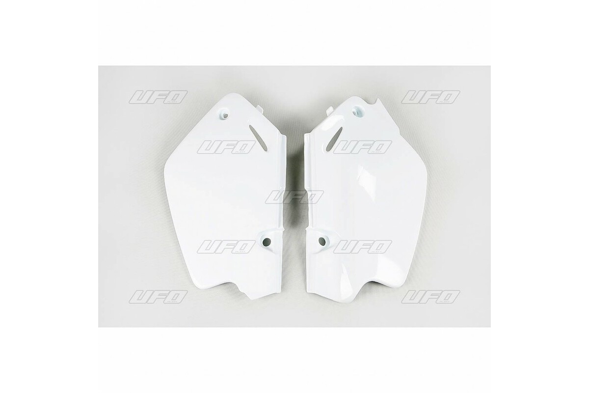 Plaques latérales UFO