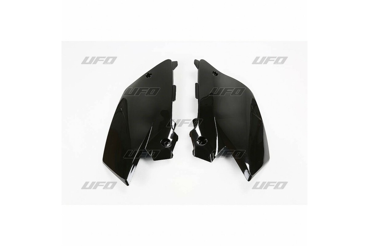 Plaques latérales UFO