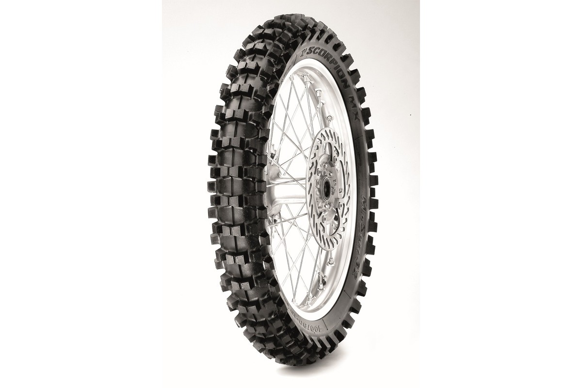 Pneu PIRELLI SCORPION MX32 MID SOFT 100/90-19 NHS 57M TT
