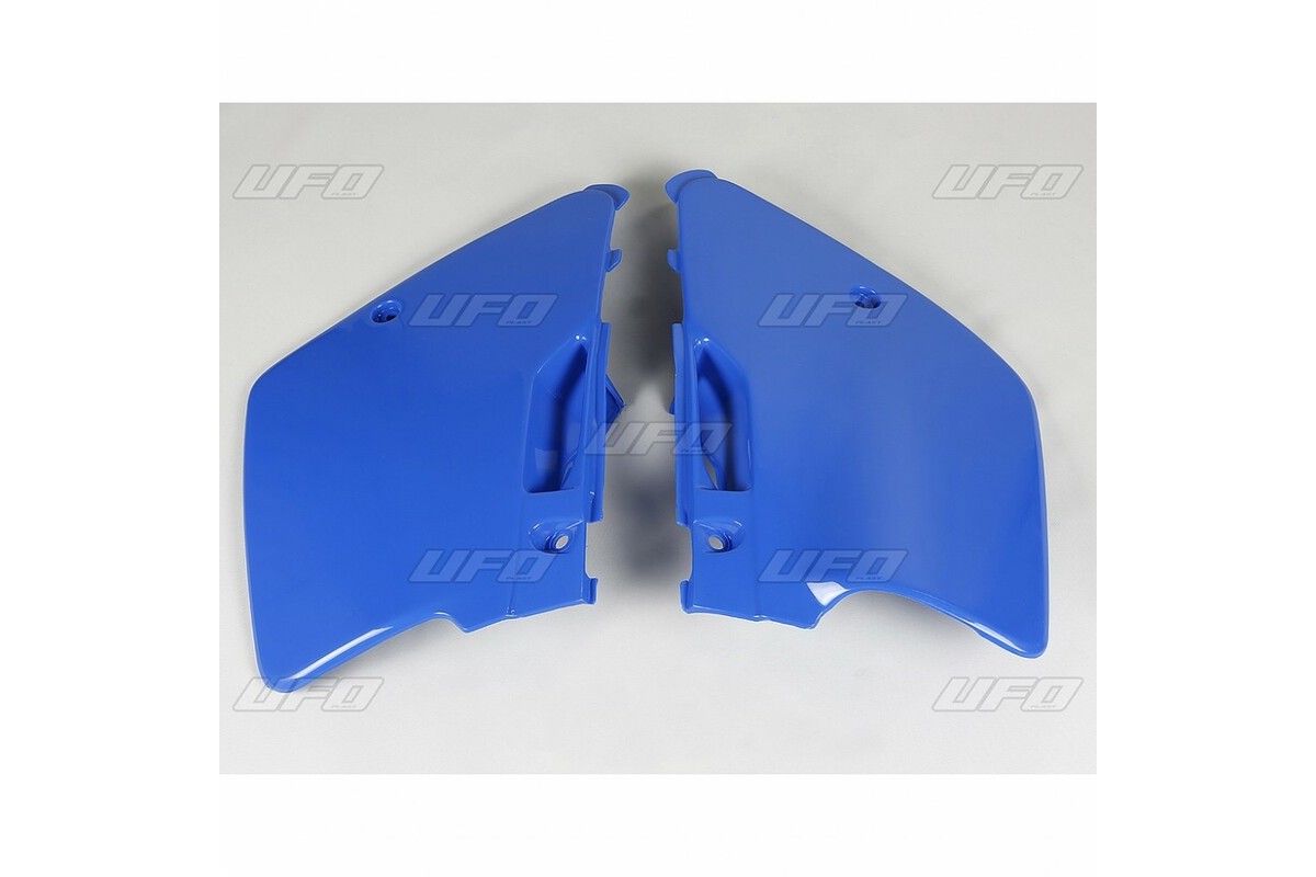 Plaques latérales UFO