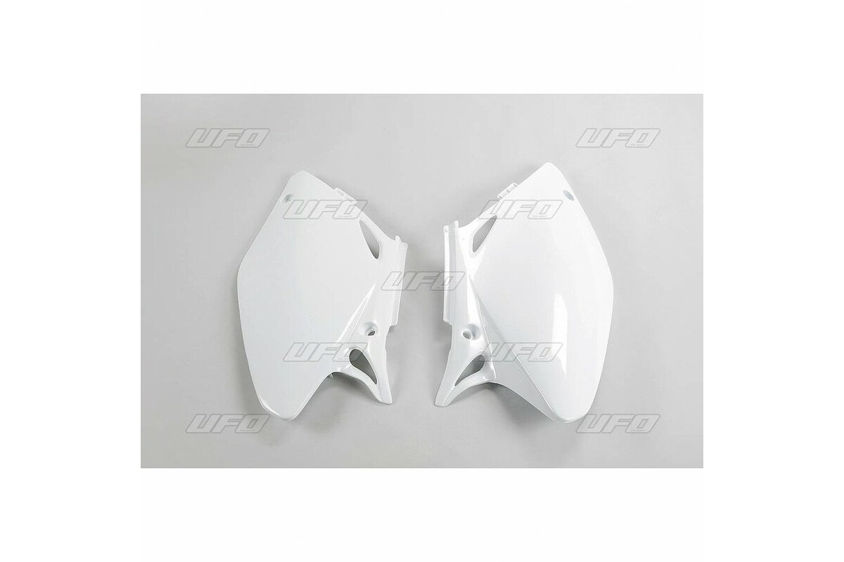 Plaques latérales UFO