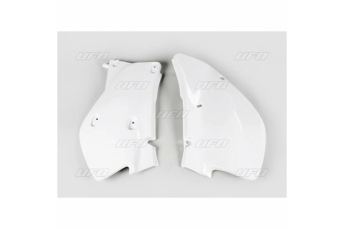 Plaques latérales UFO