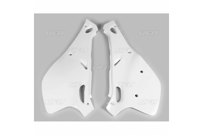 Plaques latérales UFO