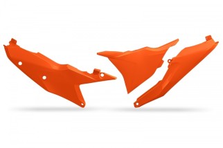 Plaques latérales UFO