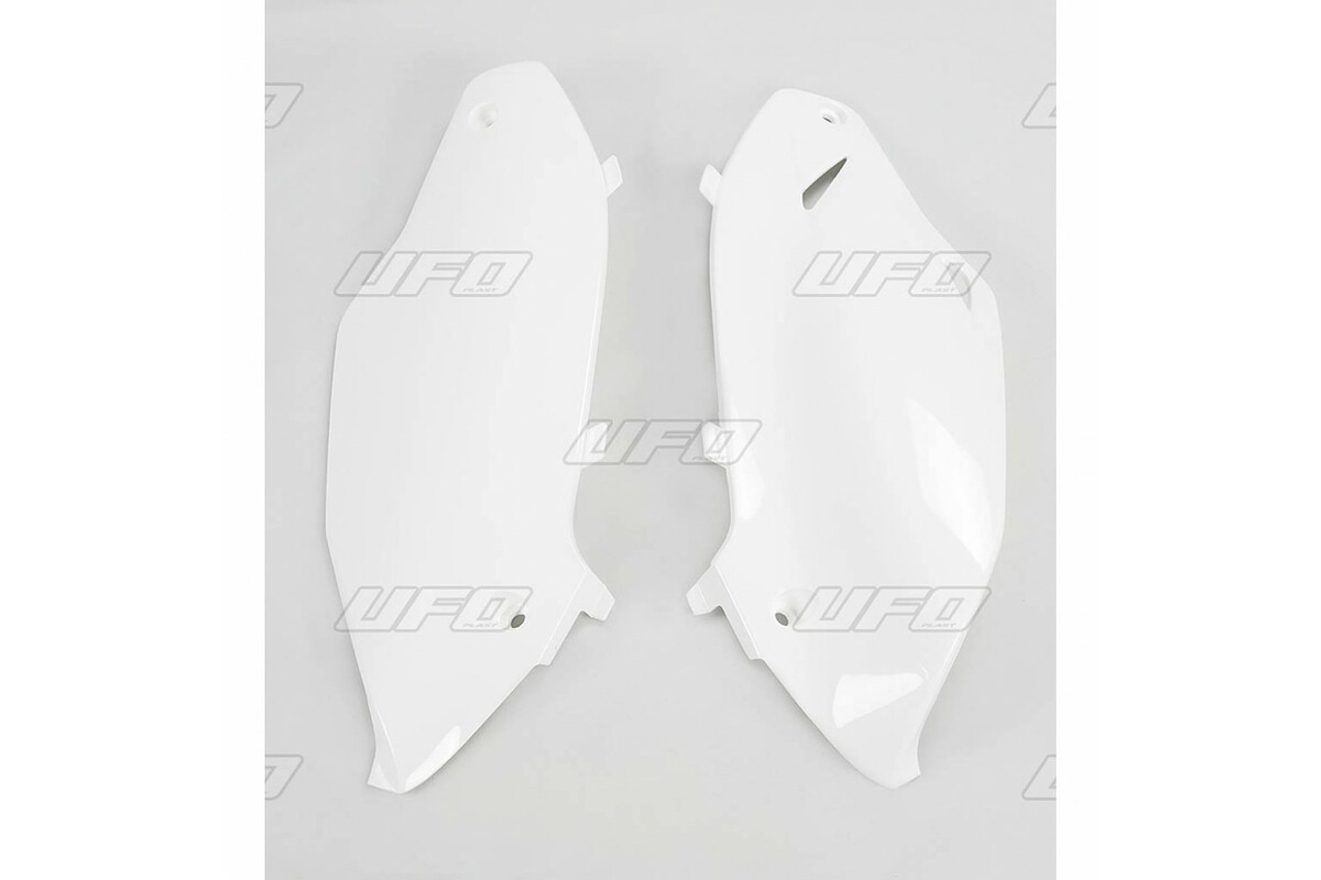 Plaques latérales UFO