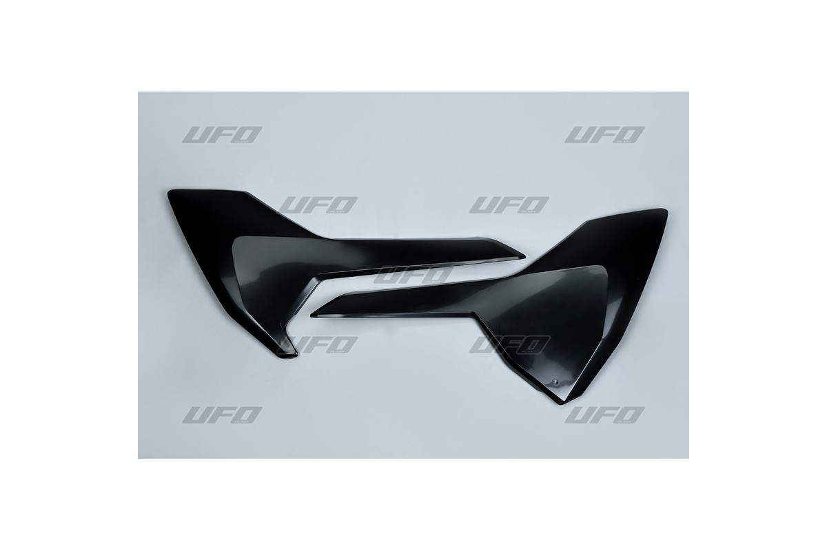 Plaques latérales UFO