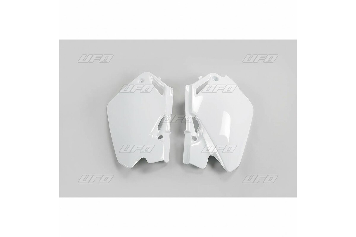 Plaques latérales UFO