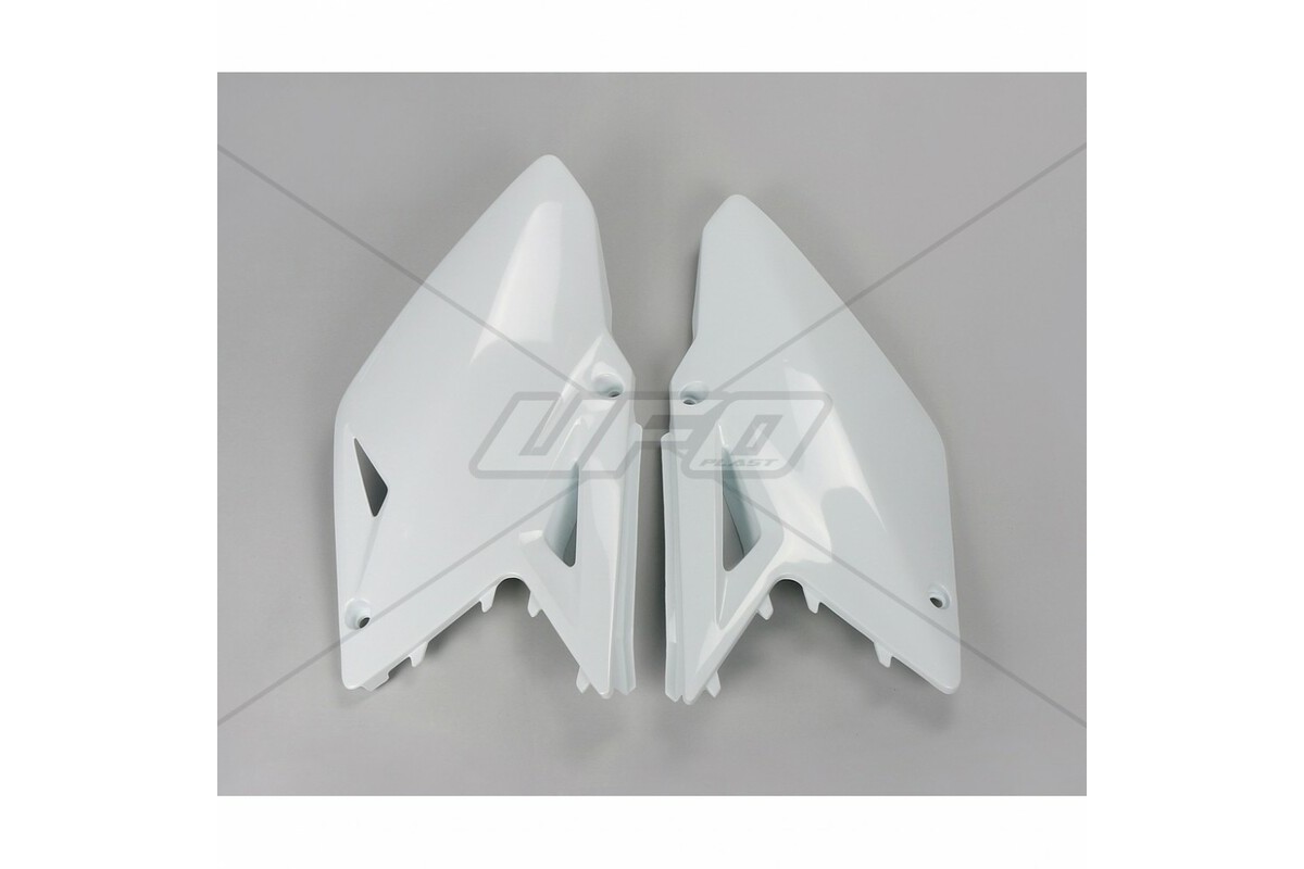 Plaques latérales UFO