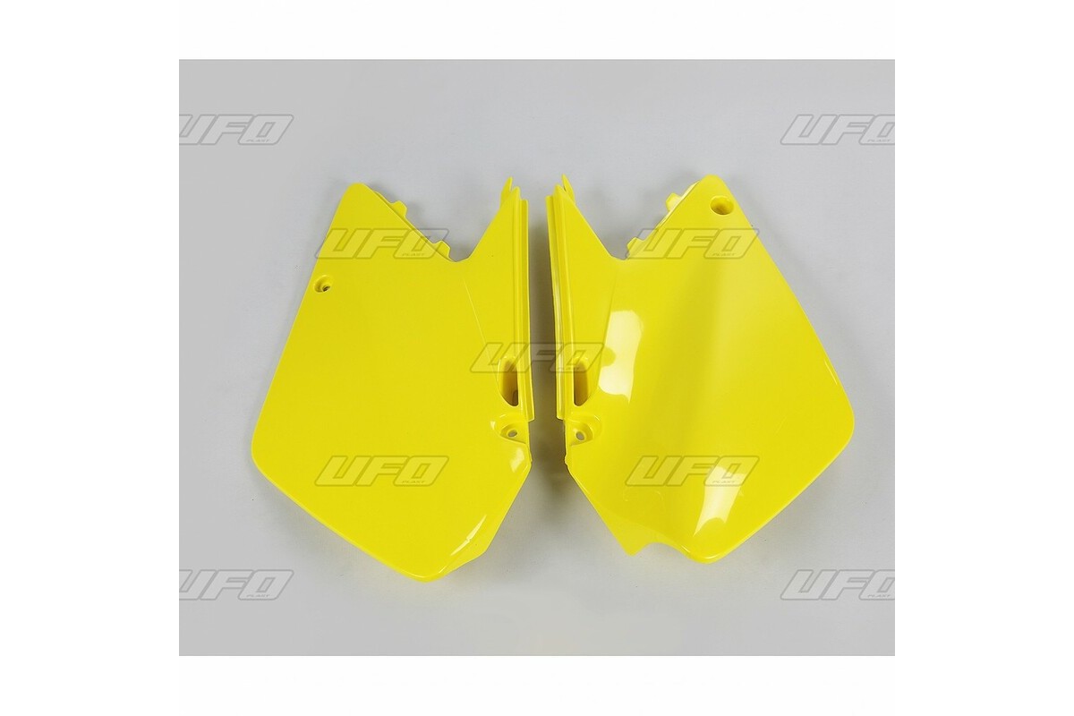 Plaques latérales UFO