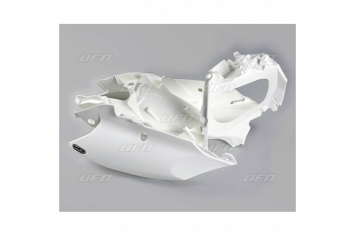 Plaques latérales + cache boîte à air UFO