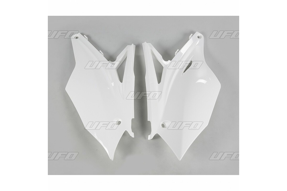 Plaques latérales UFO