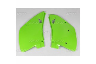 Plaques latérales UFO