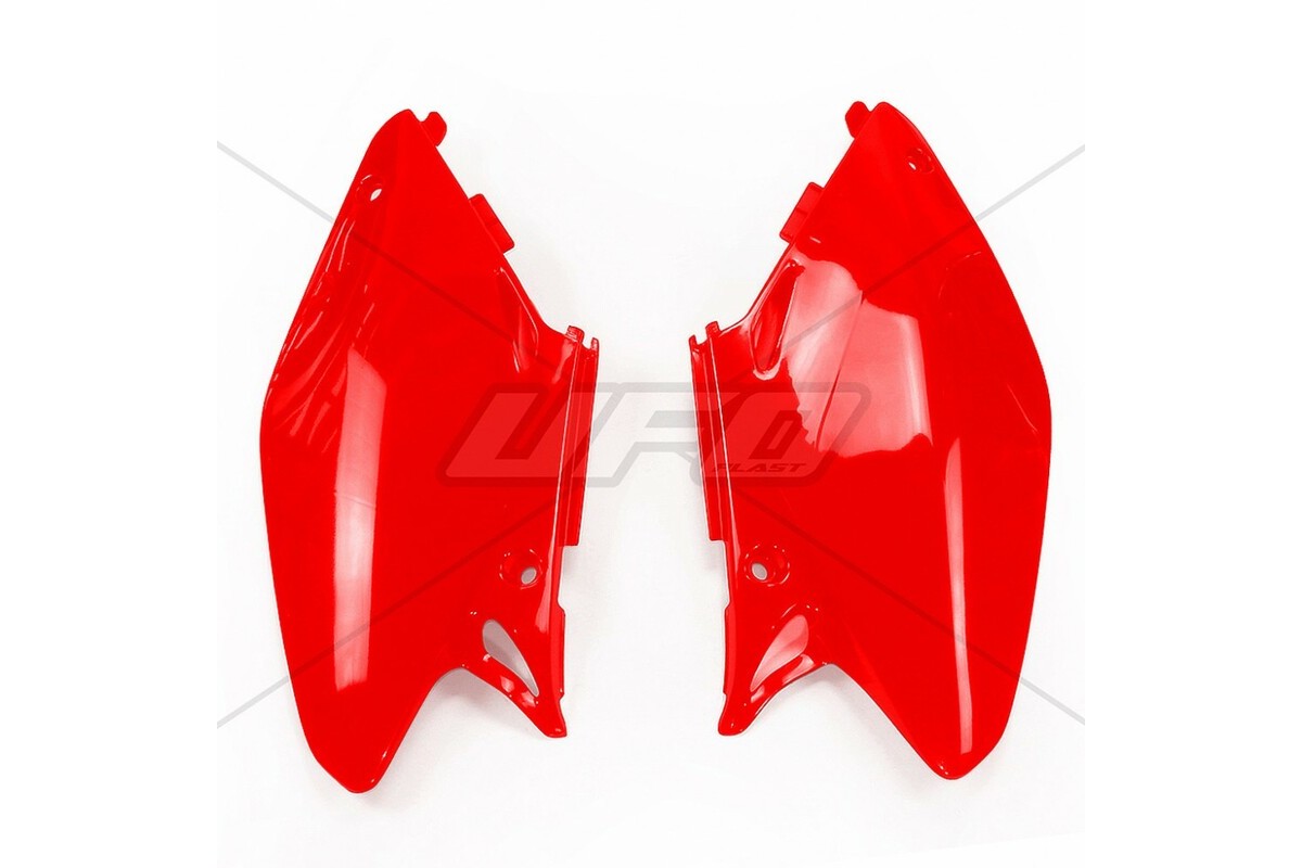 Plaques latérales UFO