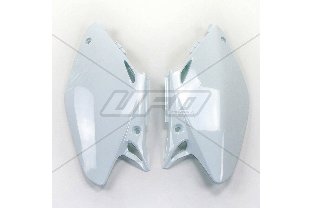 Plaques latérales UFO