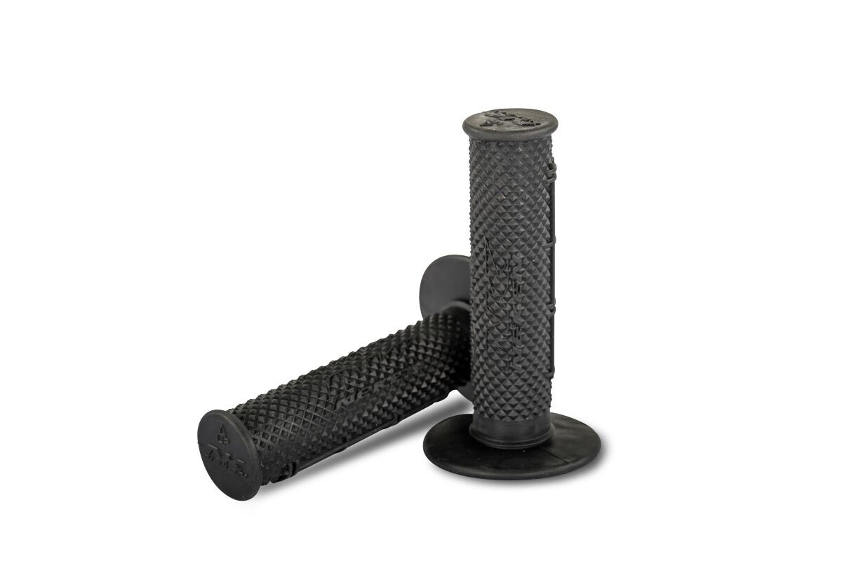 NK SFH REPL GRIPS BK DIAM 28.5