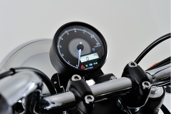 DAYTONA Digital Rev Counter With Speedometer VELONA