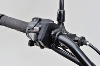 Alimentation USB type A DAYTONA Slim - guidons Ø22,2/25,4