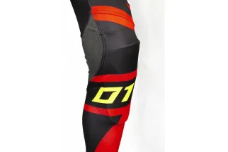 Pantalon S3 Collection 01 - noir/rouge taille 48