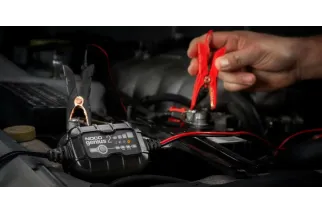 Chargeur de batterie intelligent montage avec pinces NOCO Genius2 6/12V 2A