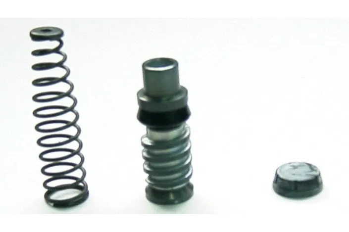 Kit réparation de maître cylindre d'embrayage TOURMAX Kawasaki ZX750, ZR/ZX1200