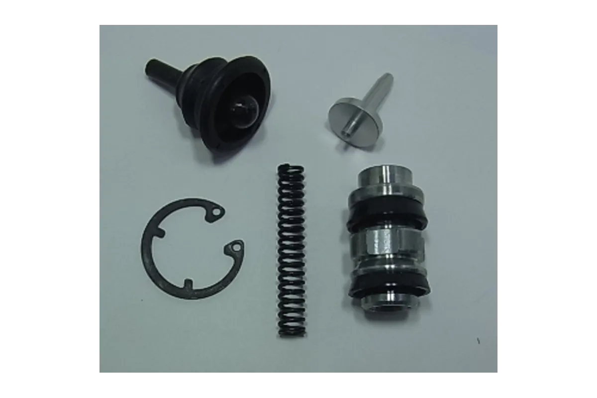 Kit réparation de maître-cylindre TOURMAX Suzuki
