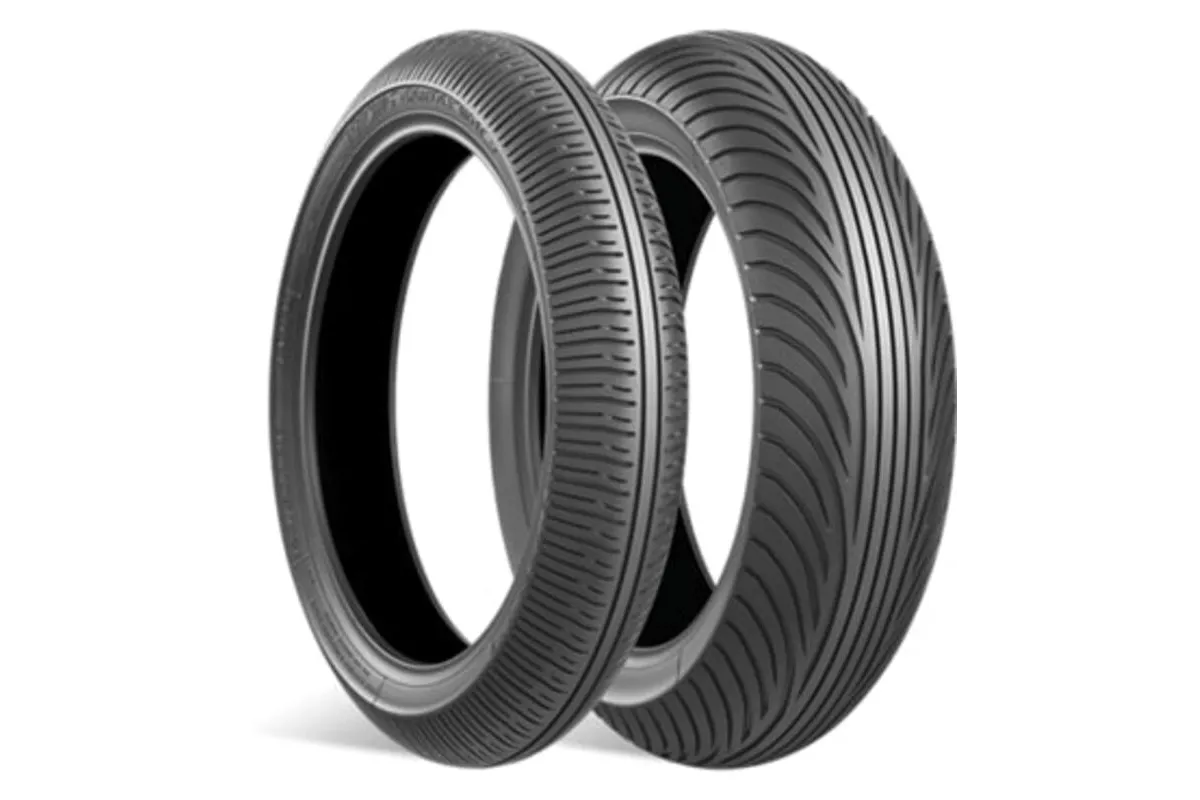 Pneu BRIDGESTONE BATTLAX W01 RAIN SOFT REAR 120/595 17 NHS TL