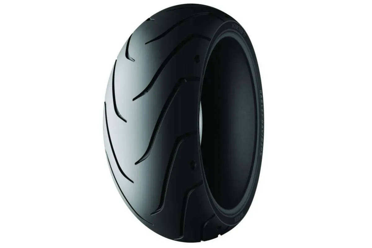 Pneu MICHELIN SCORCHER 11 (HARLEY-D) 140/75 R 15 M/C 65H TL