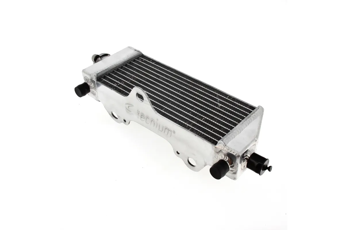 Radiateur droit TECNIUM soude/grande contenance
