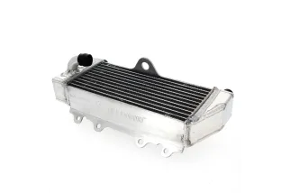 Radiateur gauche TECNIUM soude/grande contenance