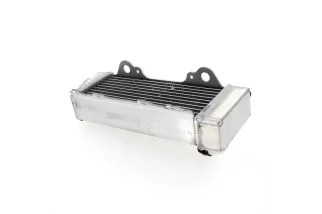 Radiateur gauche TECNIUM soude/grande contenance