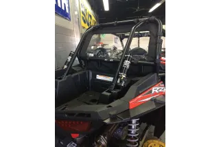 REAR WINDSCREEN RZR15