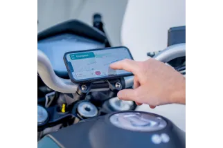 Kit pour moto avec interface universelle