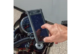 Kit pour moto avec étui universel