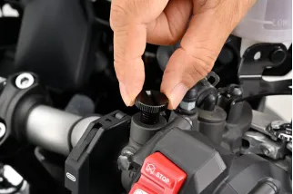 MIRROR PLUG BOLT BK LEFT