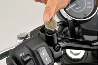 MIRROR PLUG BOLT BK RIGHT