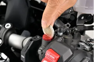 MIRROR PLUG BOLT RD LEFT