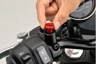 MIRROR PLUG BOLT RD RIGHT