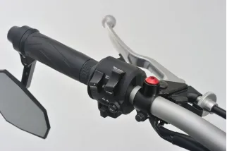 MIRROR PLUG BOLT RD RIGHT